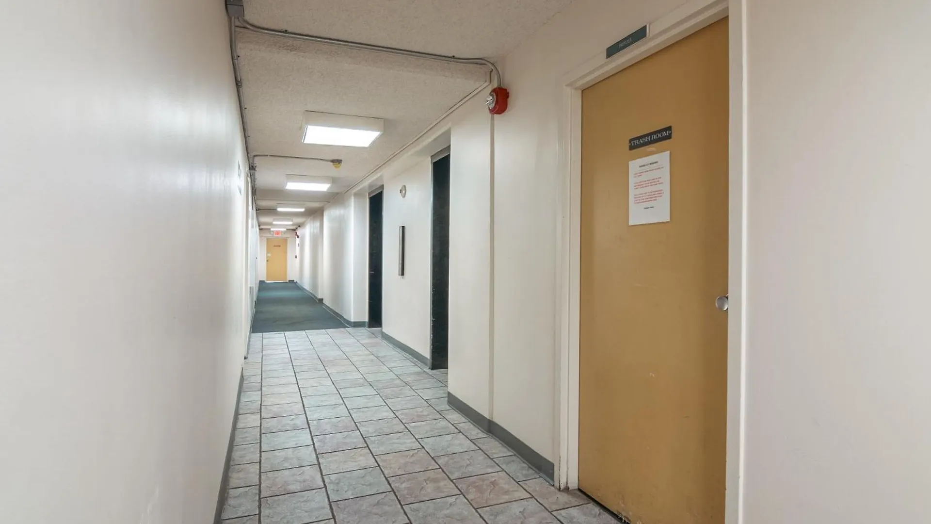 2Br-2Ba Close To Waikiki Beach With Free Parking! Honolulu Apartment
