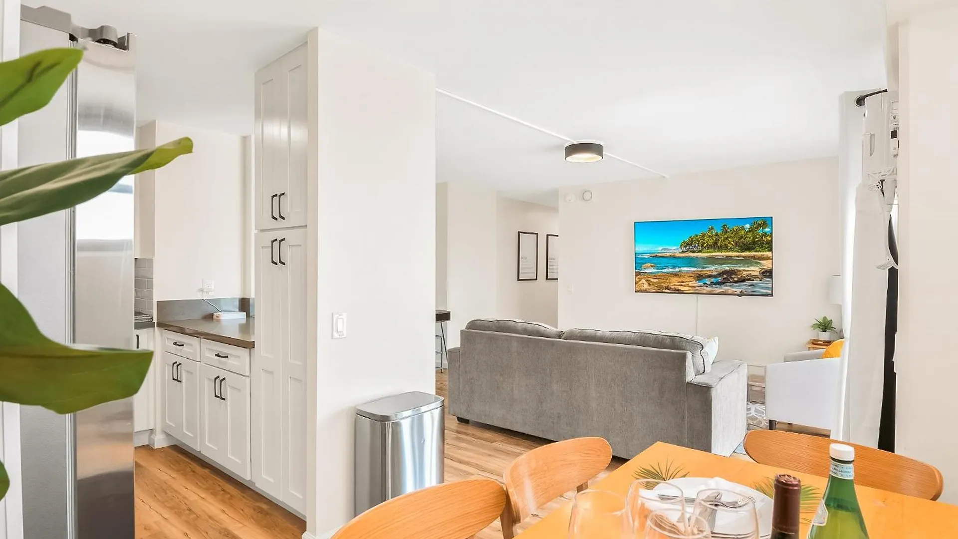 2Br-2Ba Close To Waikiki Beach With Free Parking! Honolulu United States