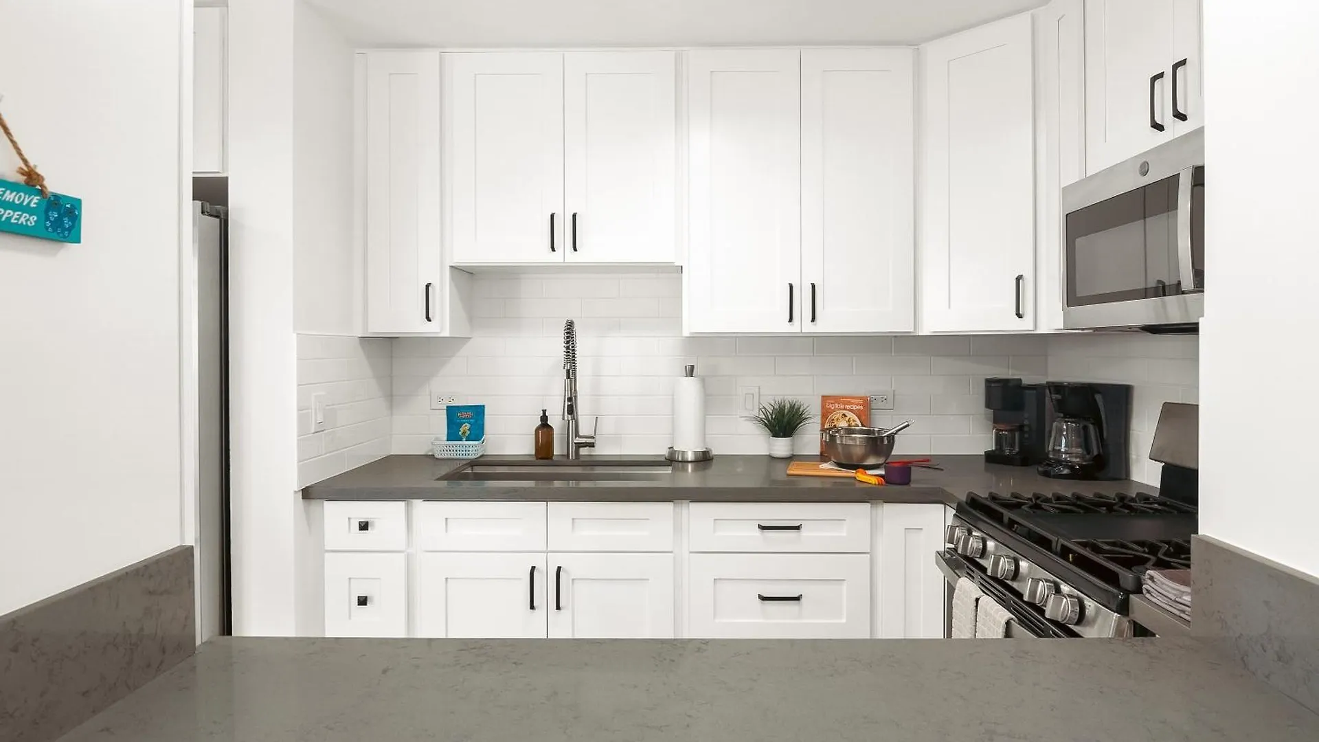 2Br-2Ba Close To Waikiki Beach With Free Parking! Honolulu
